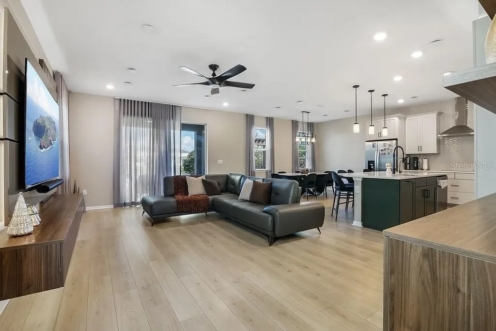 1545 Leaf Lane Kissimmee FL 34744