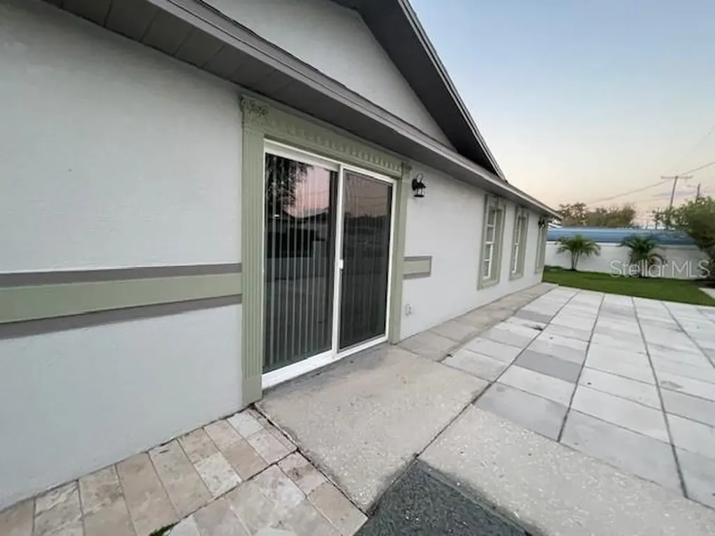 7001 N Clark Avenue Tampa FL 33614