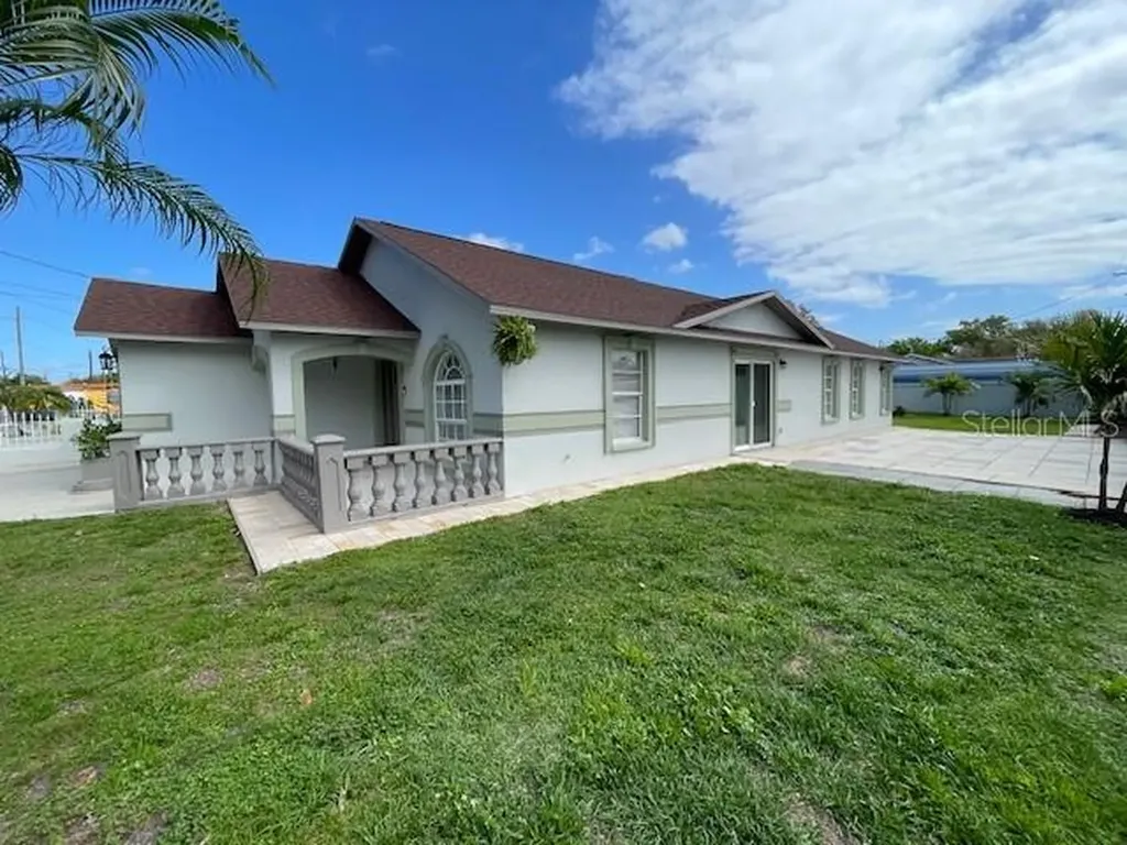 7001 N Clark Avenue Tampa FL 33614