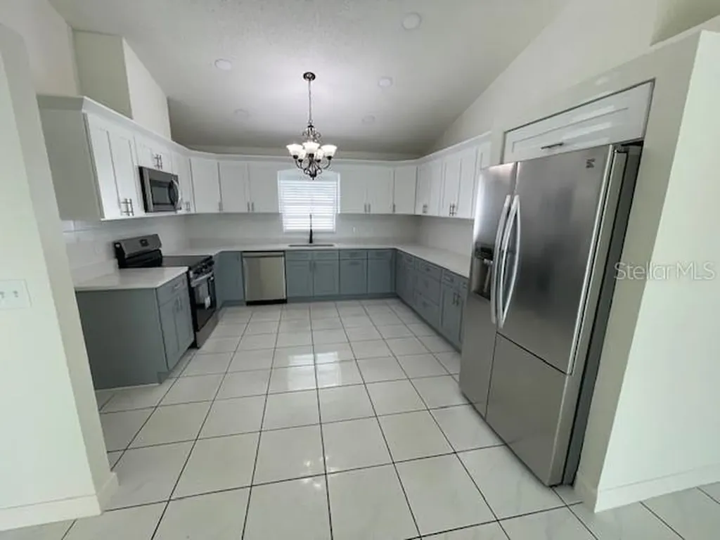 7001 N Clark Avenue Tampa FL 33614