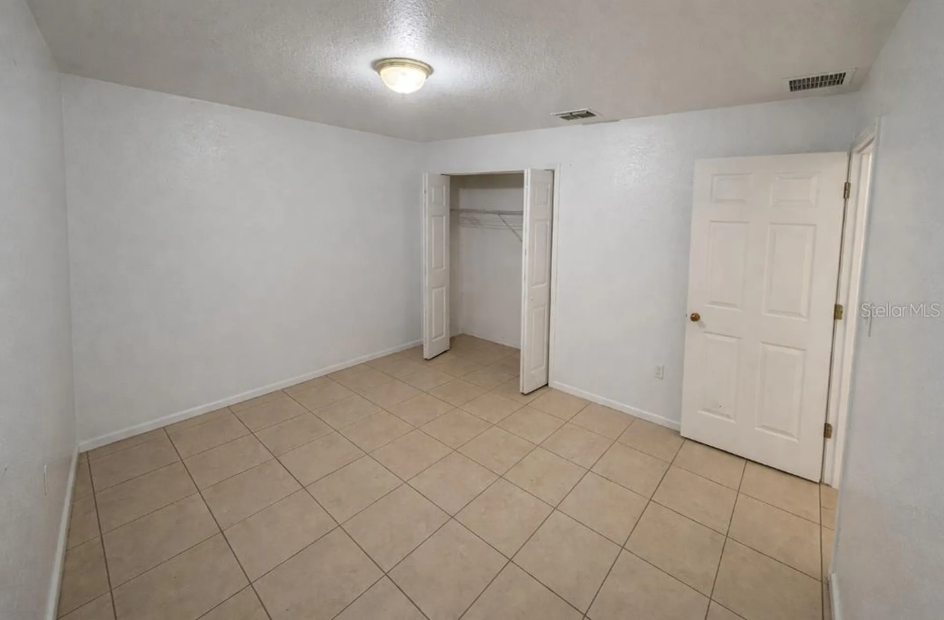 627 Bluebill Court Kissimmee FL 34759