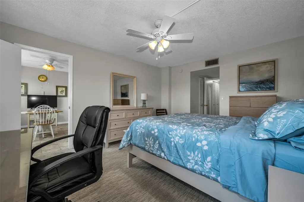 4915 Bay Street NE St Petersburg FL 33703