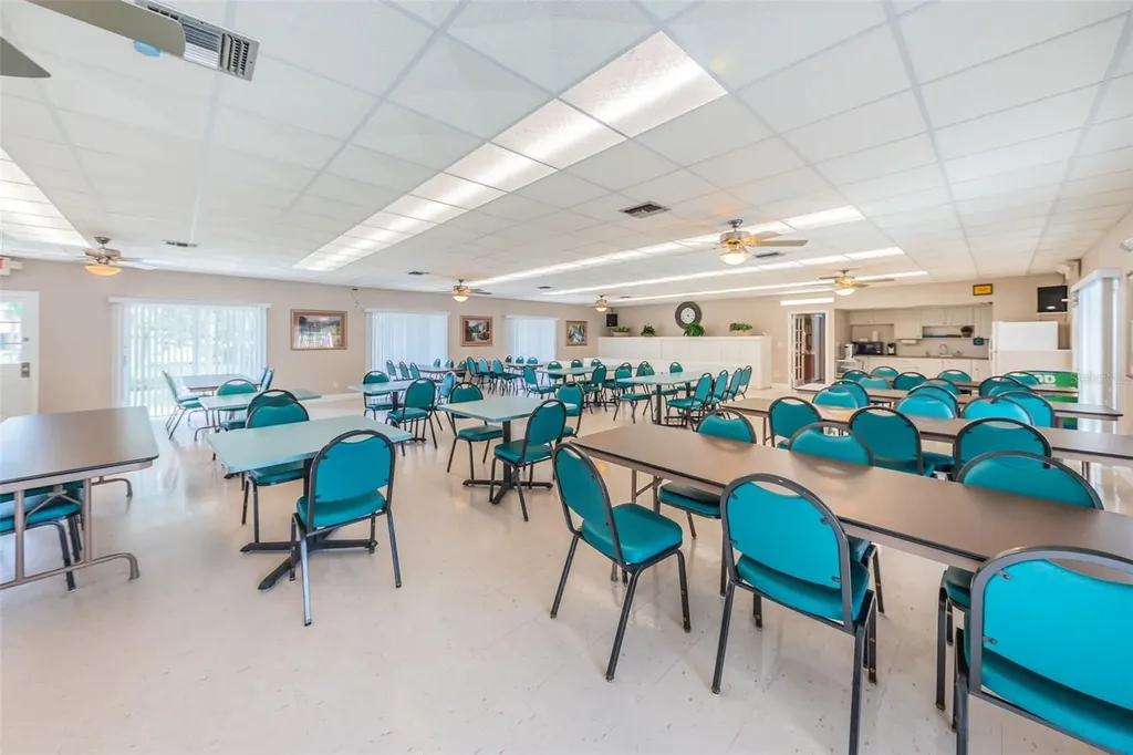 4915 Bay Street NE St Petersburg FL 33703