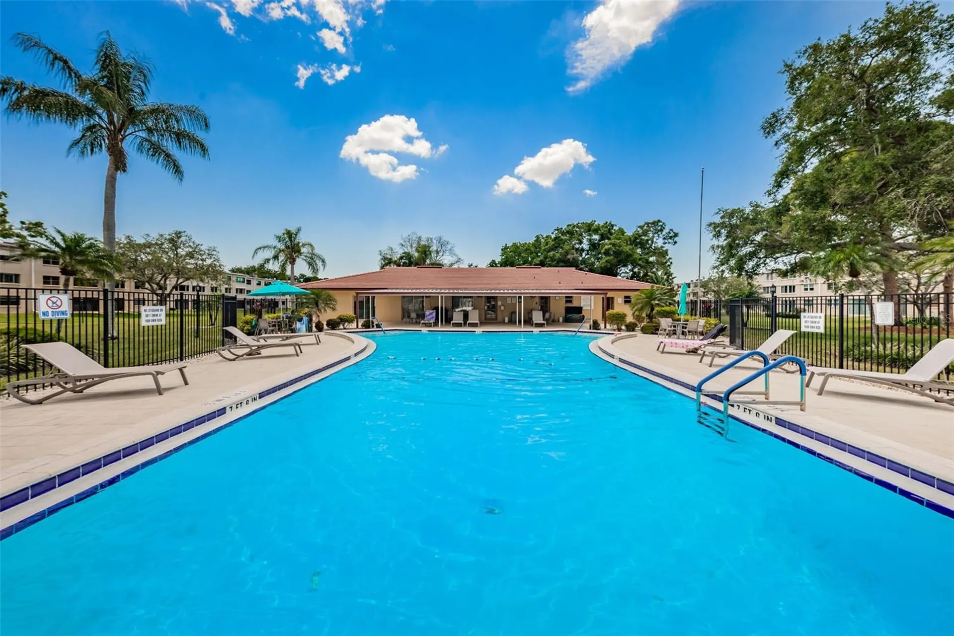 4915 Bay Street NE St Petersburg FL 33703