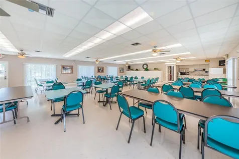 4915 Bay Street NE St Petersburg FL 33703