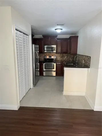 2794 Club Cortile Circle Kissimmee FL 34746
