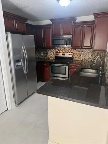 2794 Club Cortile Circle Kissimmee FL 34746