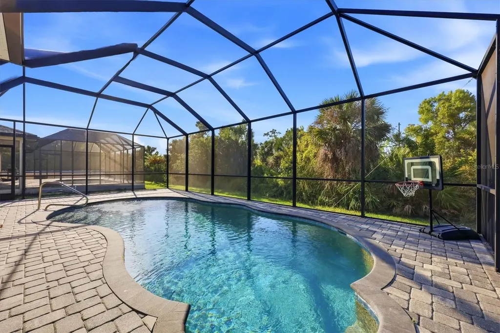 423 Albatross Road Rotonda West FL 33947