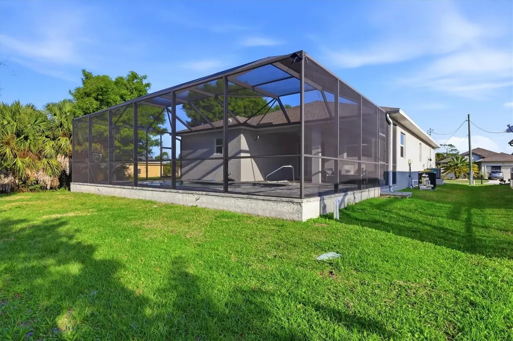 423 Albatross Road Rotonda West FL 33947