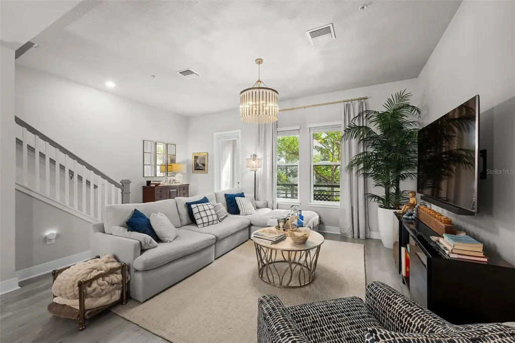 2511 N Grady Avenue Tampa FL 33607