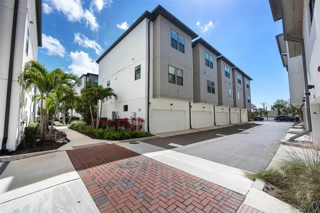 2511 N Grady Avenue Tampa FL 33607