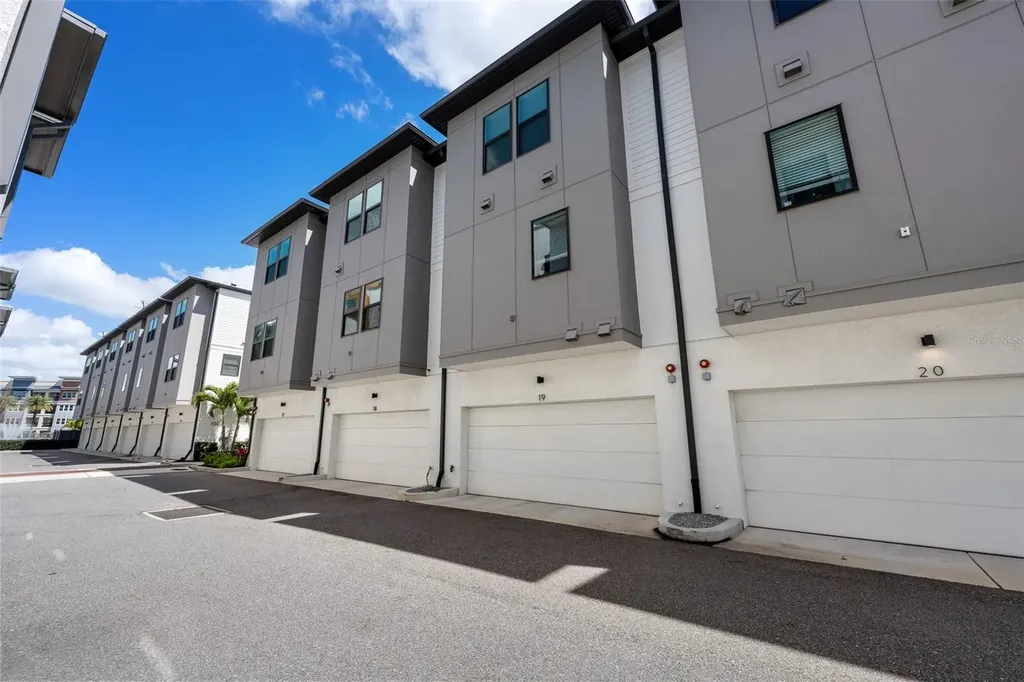 2511 N Grady Avenue Tampa FL 33607