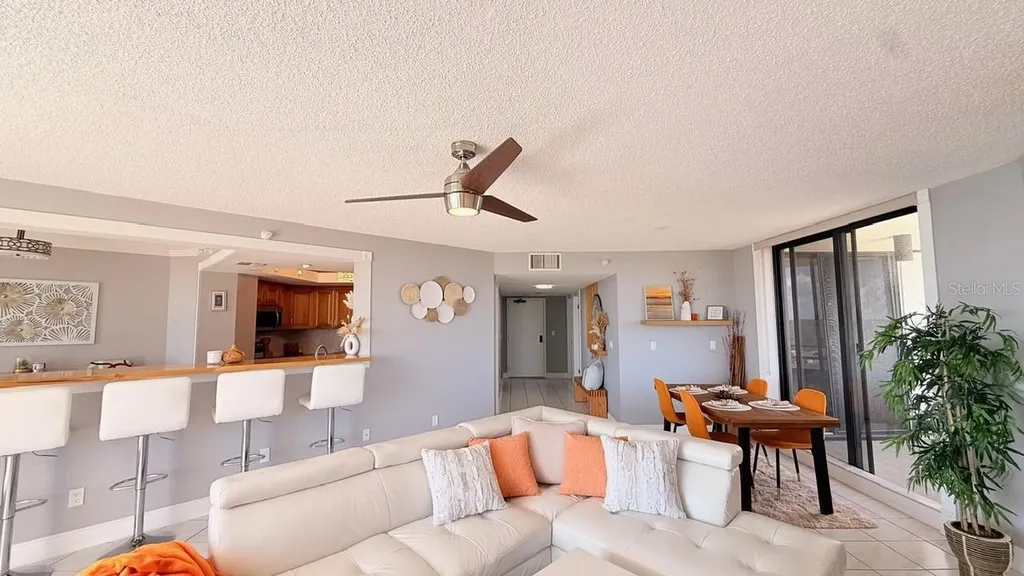 5940 Pelican Bay Plaza S Gulfport FL 33707
