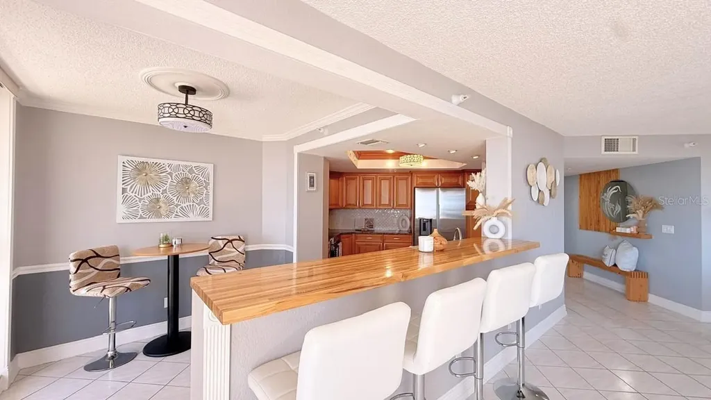 5940 Pelican Bay Plaza S Gulfport FL 33707