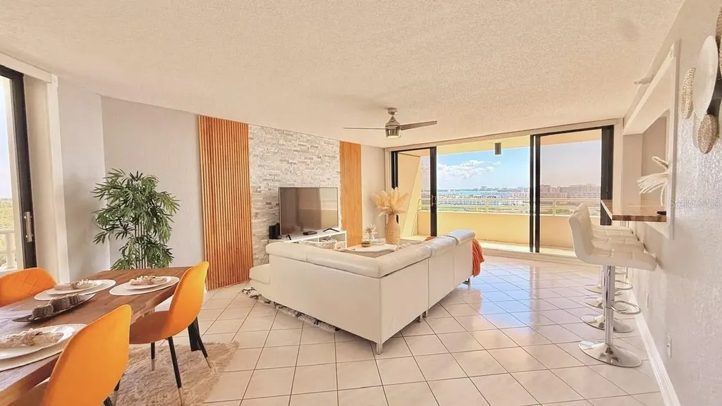 5940 Pelican Bay Plaza S Gulfport FL 33707