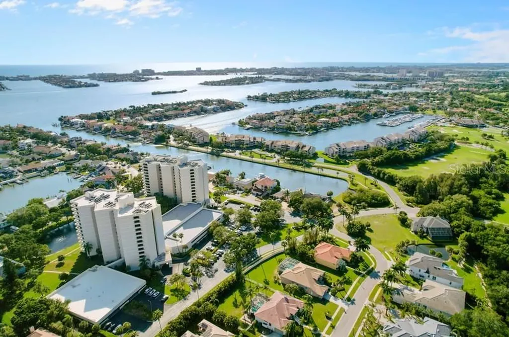 5940 Pelican Bay Plaza S Gulfport FL 33707