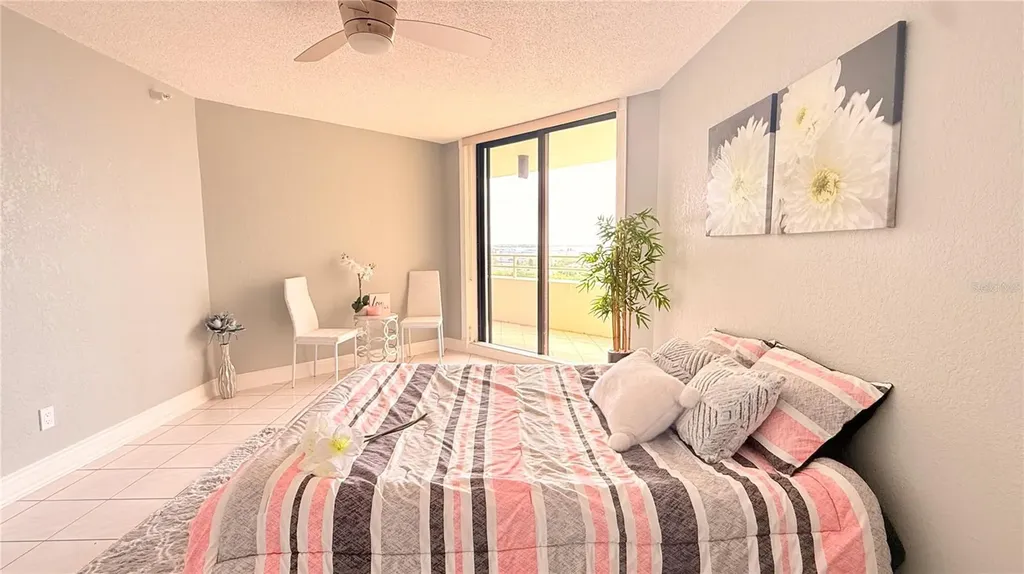 5940 Pelican Bay Plaza S Gulfport FL 33707