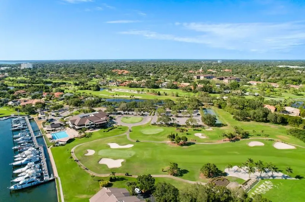 5940 Pelican Bay Plaza S Gulfport FL 33707