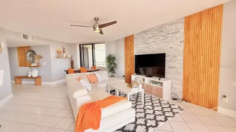 5940 Pelican Bay Plaza S Gulfport FL 33707