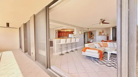 5940 Pelican Bay Plaza S Gulfport FL 33707