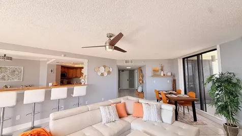 5940 Pelican Bay Plaza S Gulfport FL 33707