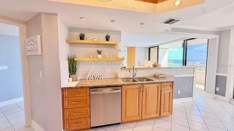 5940 Pelican Bay Plaza S Gulfport FL 33707