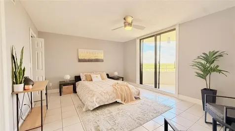5940 Pelican Bay Plaza S Gulfport FL 33707