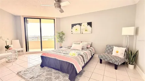 5940 Pelican Bay Plaza S Gulfport FL 33707