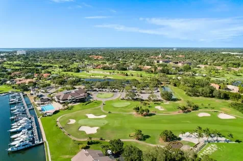 5940 Pelican Bay Plaza S Gulfport FL 33707