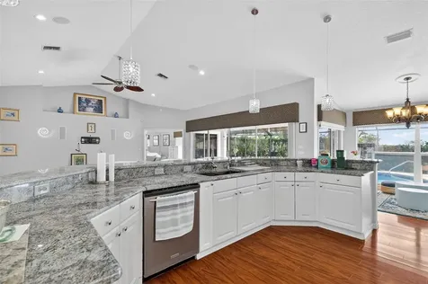 39125 Tacoma Drive Lady Lake FL 32159