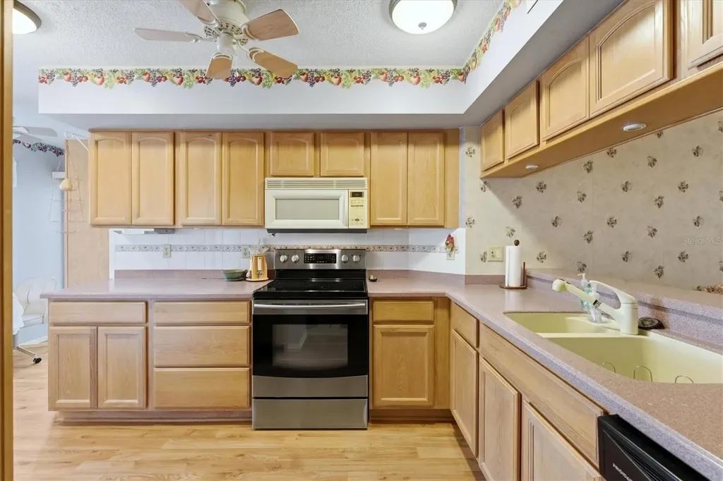 7165 28th Avenue W Bradenton FL 34209