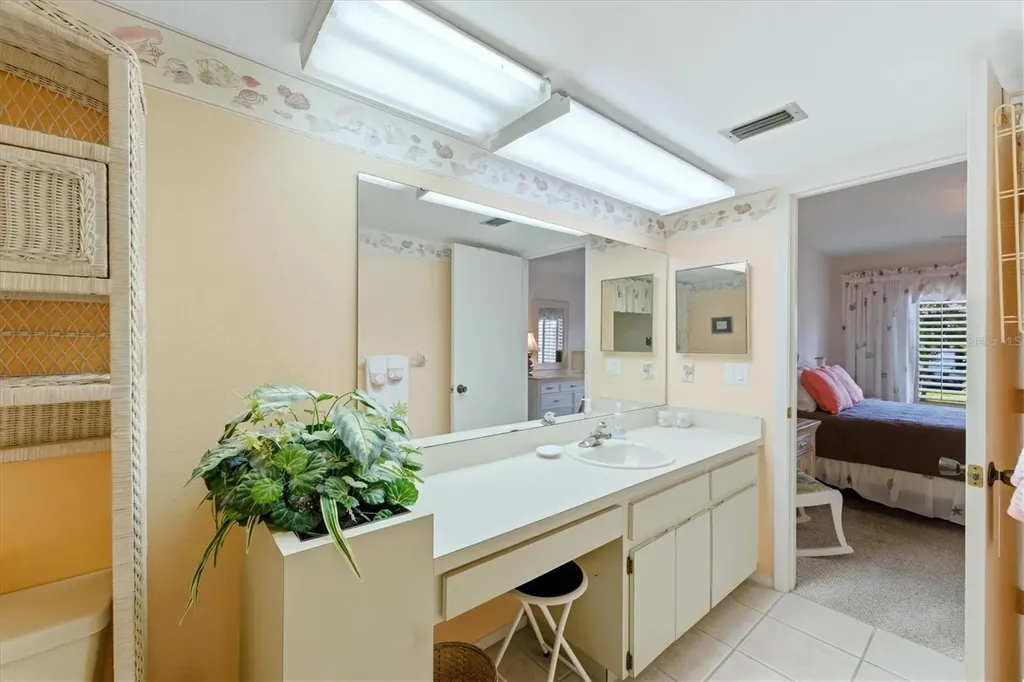 7165 28th Avenue W Bradenton FL 34209