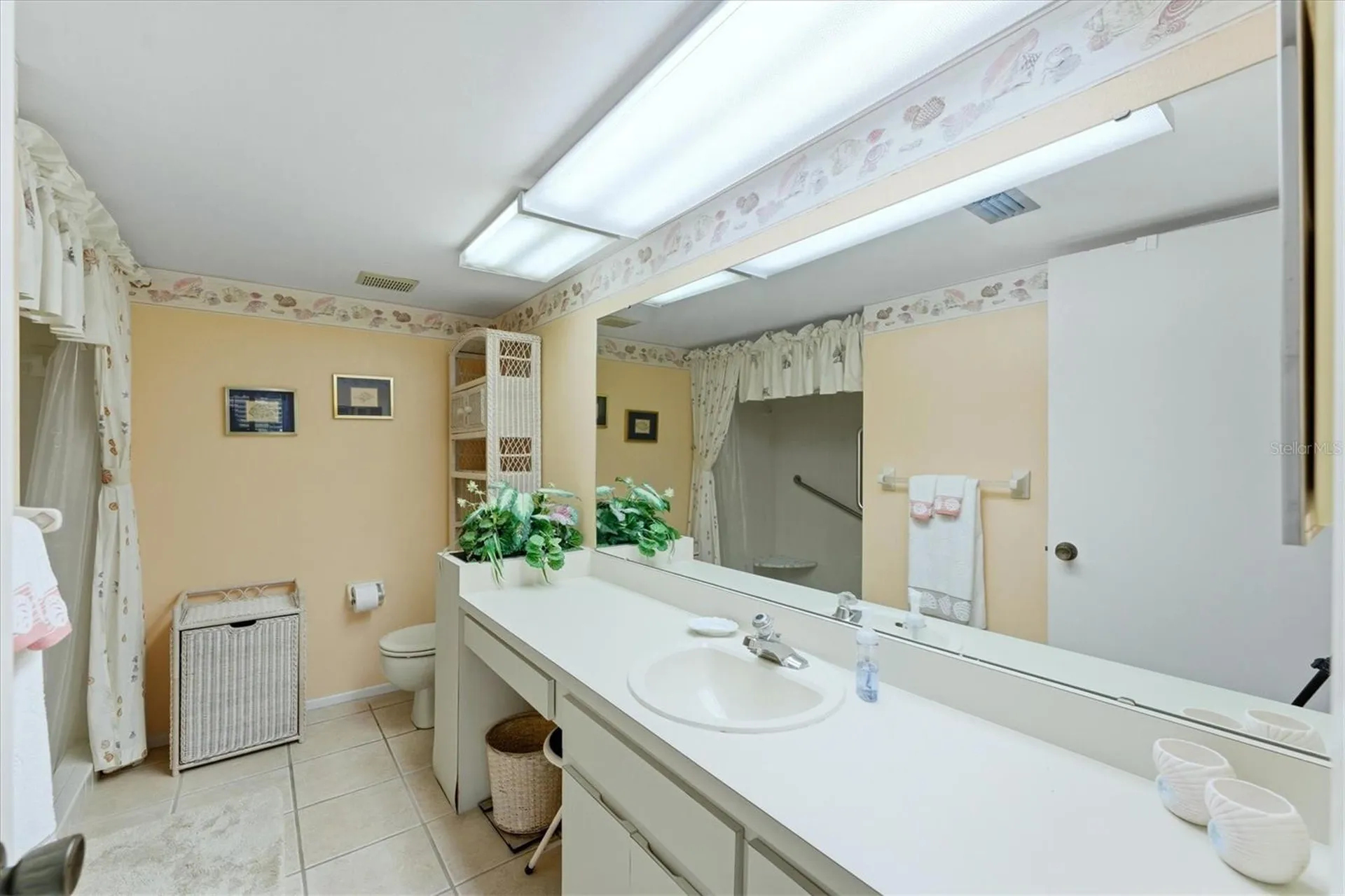 7165 28th Avenue W Bradenton FL 34209