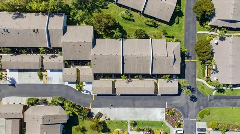 7165 28th Avenue W Bradenton FL 34209