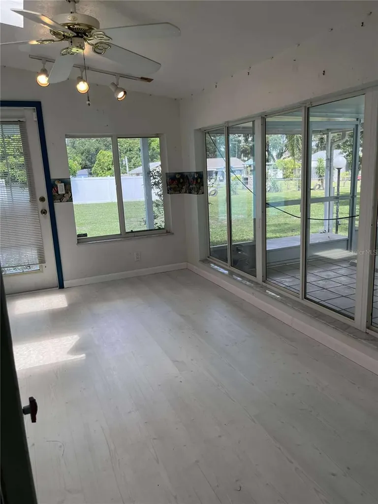 608 Knowles Road Brandon FL 33511