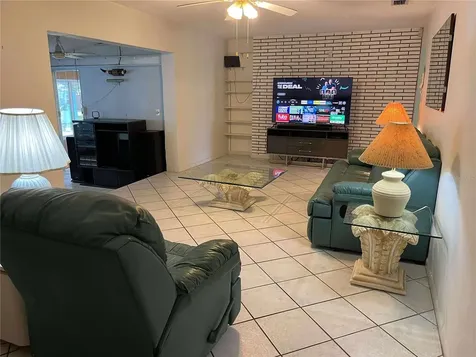 608 Knowles Road Brandon FL 33511