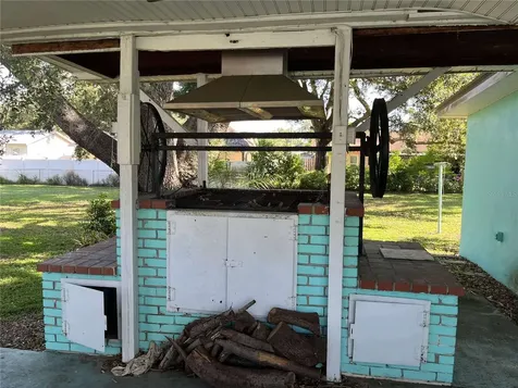 608 Knowles Road Brandon FL 33511