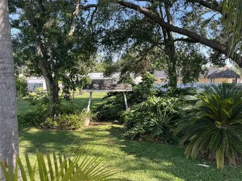 608 Knowles Road Brandon FL 33511