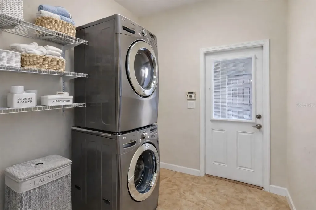 9016 Savannah Magnolia Lane Orlando FL 32832
