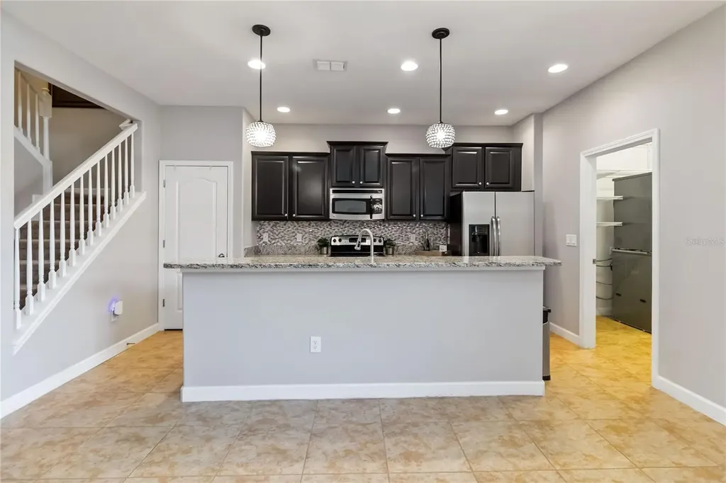 9016 Savannah Magnolia Lane Orlando FL 32832