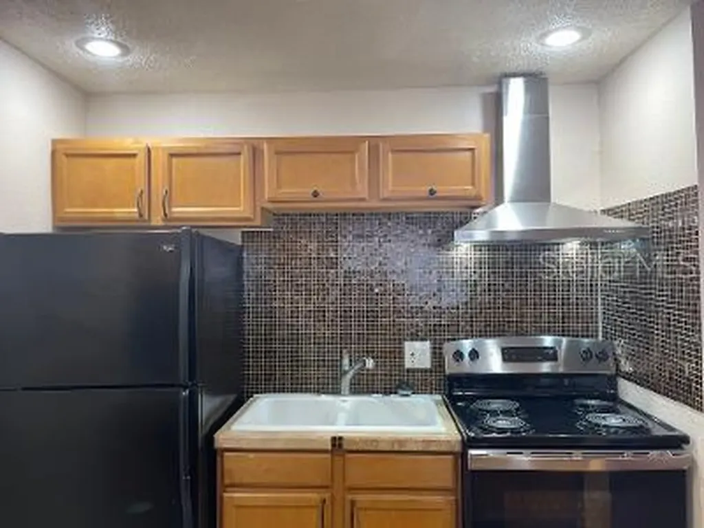9105 W Hillsborough Avenue Tampa FL 33615