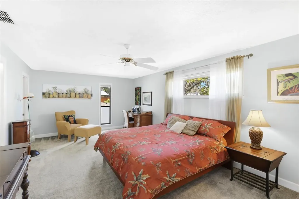 906 Tropical Drive Bradenton FL 34208