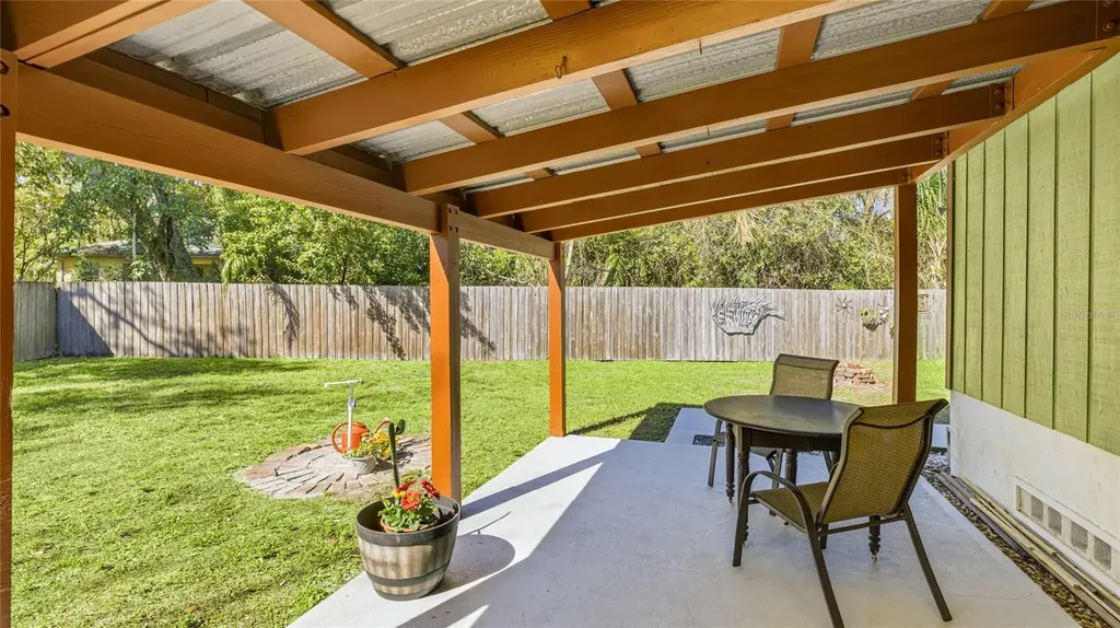 906 Tropical Drive Bradenton FL 34208