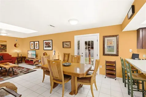 906 Tropical Drive Bradenton FL 34208
