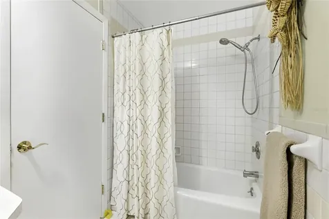 906 Tropical Drive Bradenton FL 34208