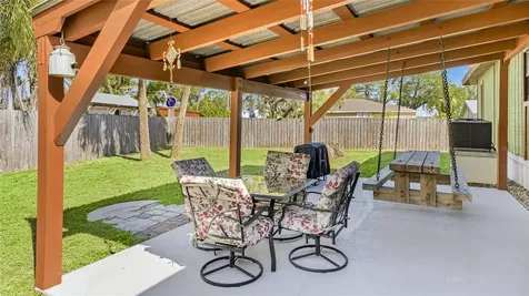 906 Tropical Drive Bradenton FL 34208