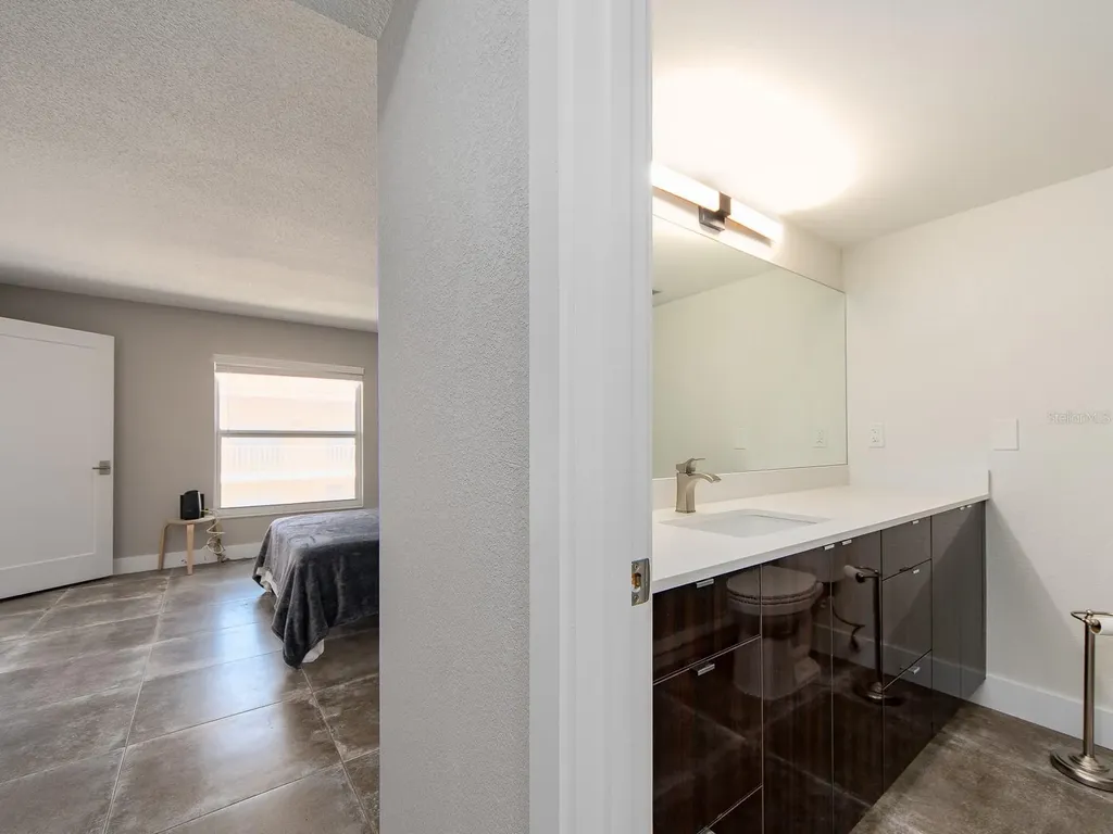 105 Island Way Clearwater FL 33767