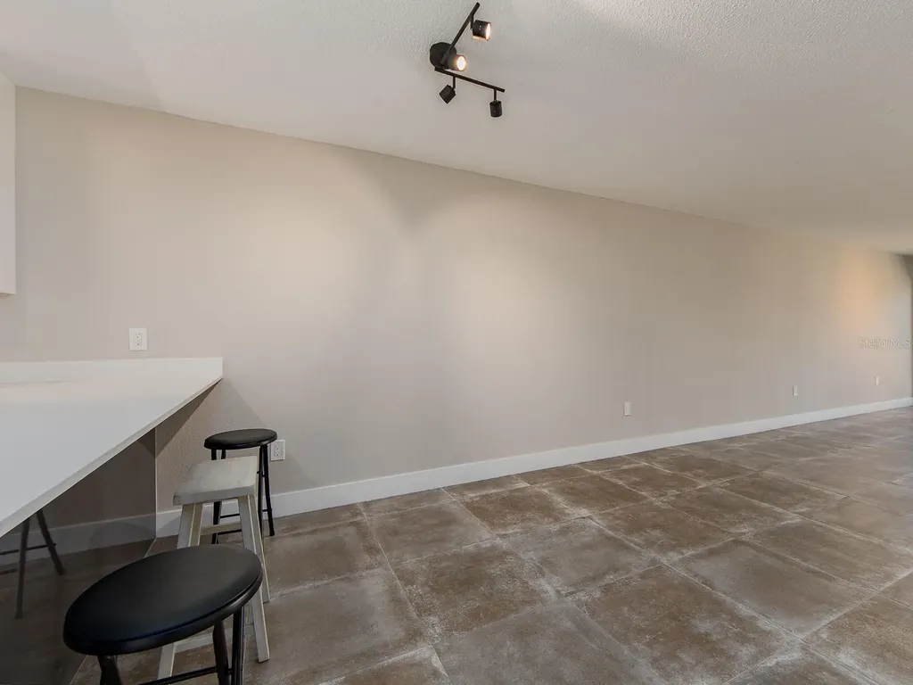 105 Island Way Clearwater FL 33767
