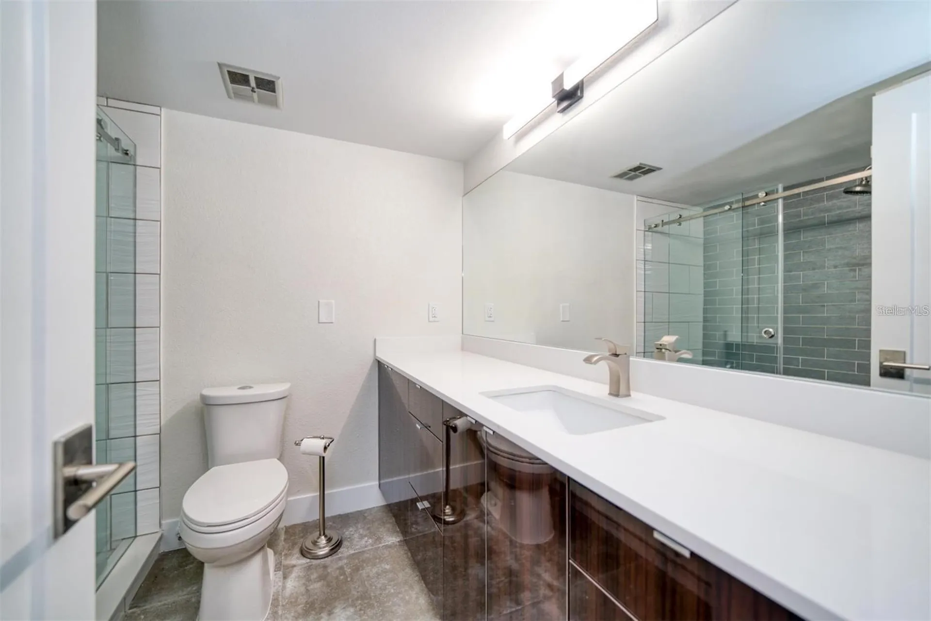 105 Island Way Clearwater FL 33767