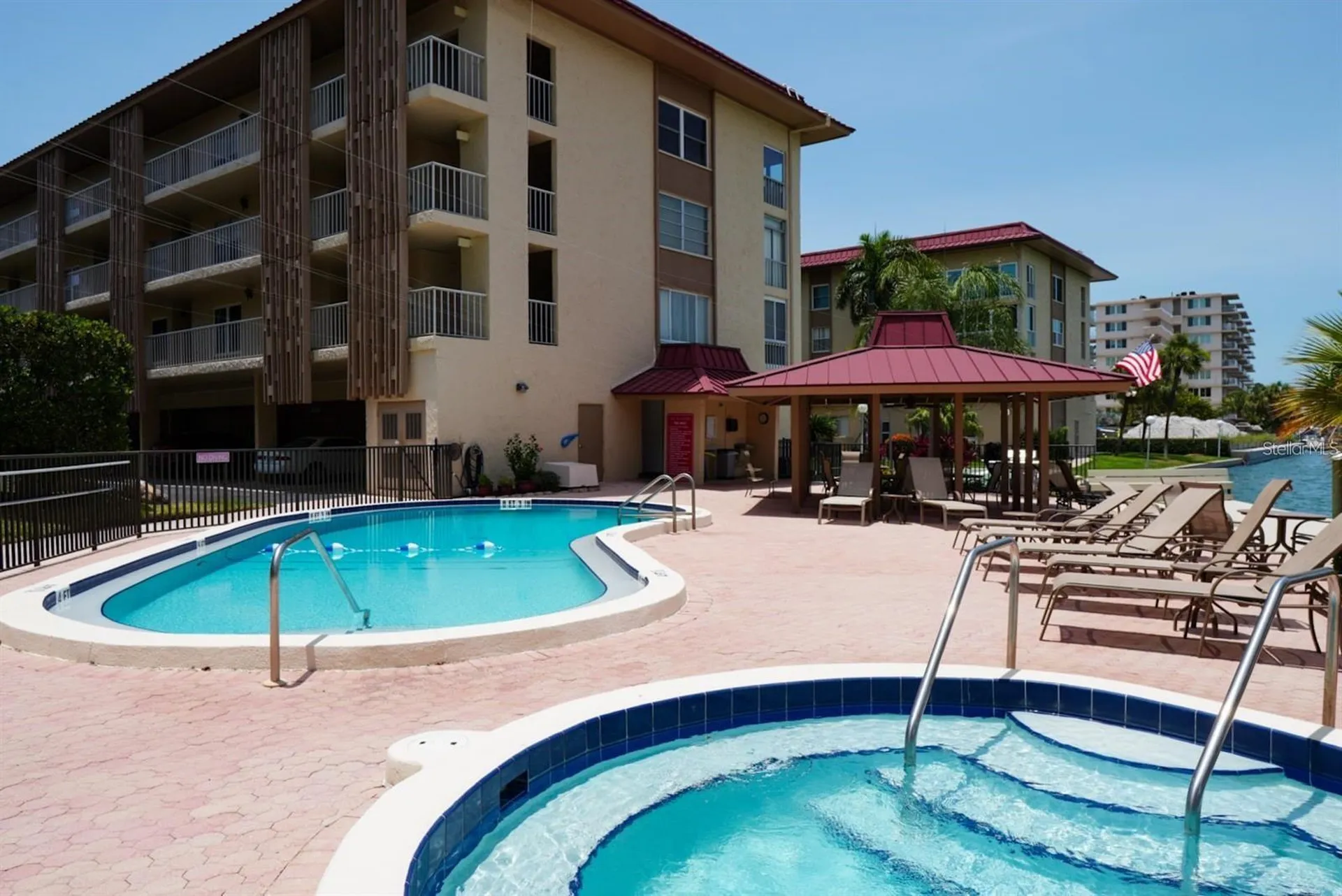105 Island Way Clearwater FL 33767